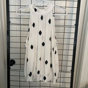 White House Black Market White and Black Sleeveless Blouse xl new